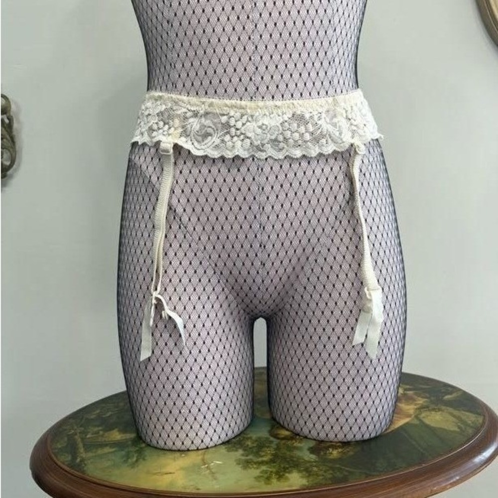 Vintage Marilyn Monroe by Warners Lace Garter Belt